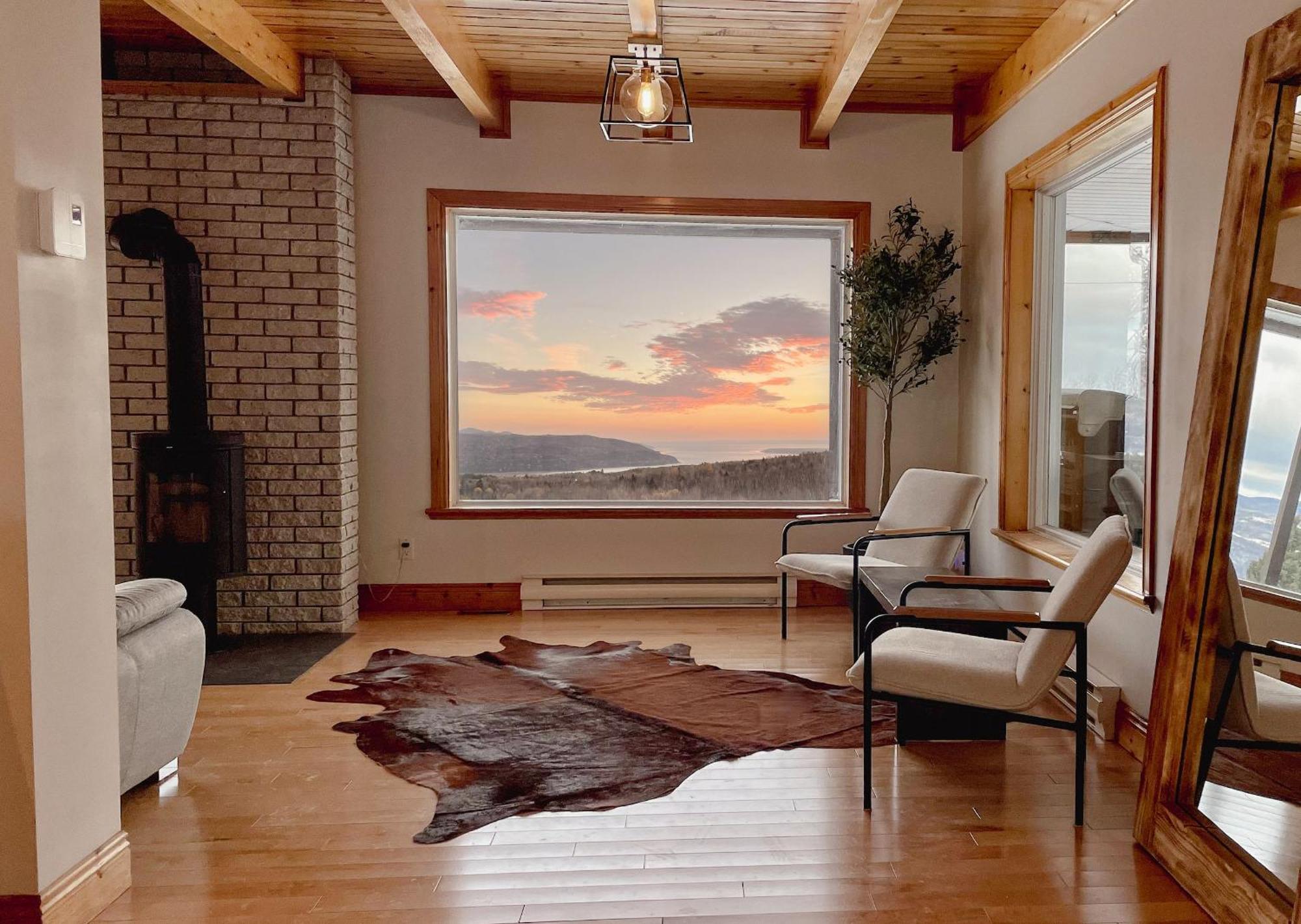 Вилла Gorgeous View 10 Min To Massif Hot Tub And Garage Бэ-Сен-Поль Экстерьер фото